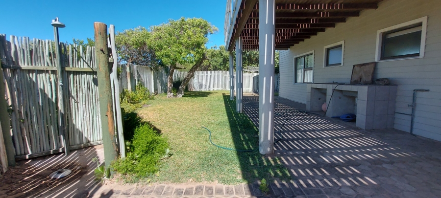 5 Bedroom Property for Sale in Stilbaai Oos Western Cape